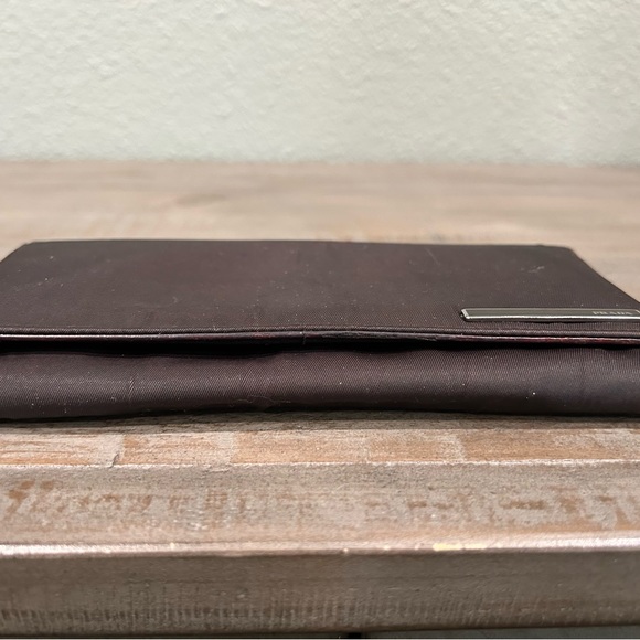 Authentic Vintage Women’s Prada Wallet - Picture 6 of 15